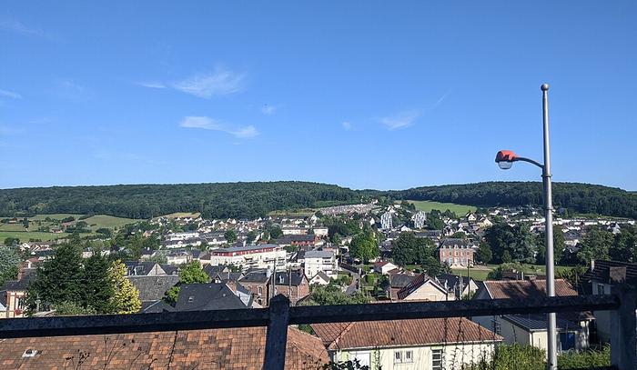 Déville-lès-Rouen - Immobilier - CENTURY 21 Bruno Ferrand - Montville_Vue_depuis_la_gare
