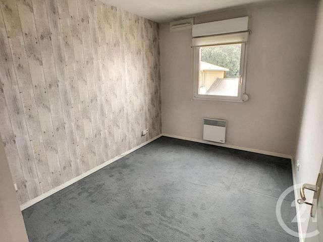 Afficher la photo en grand Appartement F4 à louer - 4 pièces - 71.56 m2 - DEVILLE LES ROUEN - 76 - HAUTE-NORMANDIE - Century 21 Bruno Ferrand