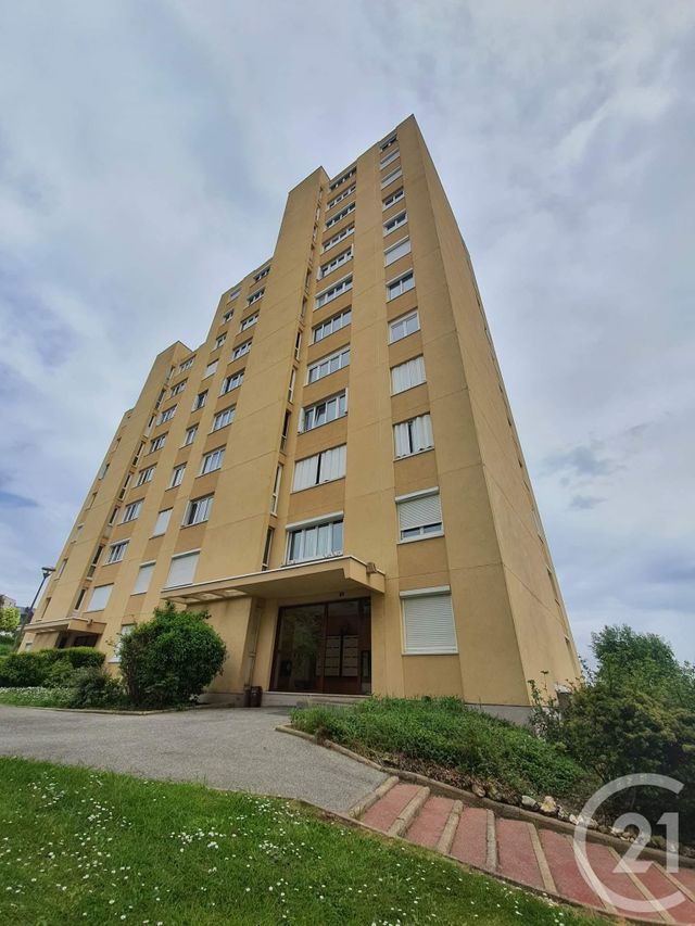 Appartement F3 à vendre - 3 pièces - 66.11 m2 - CANTELEU - 76 - HAUTE-NORMANDIE - Century 21 Bruno Ferrand Appartement F3 à vendre - 3 pièces - 66.11 m2 - CANTELEU - 76 - HAUTE-NORMANDIE - Century 21 Bruno Ferrand
