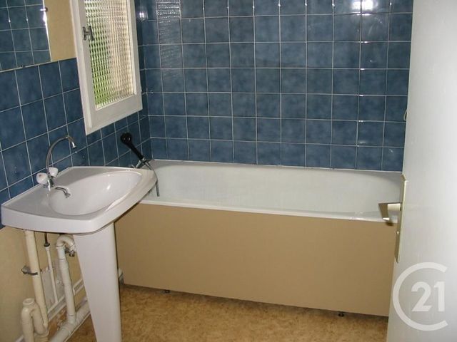 Afficher la photo en grand Appartement F3 à vendre - 3 pièces - 56.67 m2 - DEVILLE LES ROUEN - 76 - HAUTE-NORMANDIE - Century 21 Bruno Ferrand