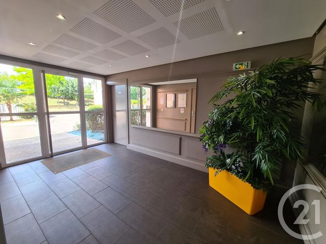 Afficher la photo en grand Appartement F2 à vendre - 2 pièces - 43.62 m2 - AMFREVILLE LA MI VOIE - 76 - HAUTE-NORMANDIE - Century 21 Bruno Ferrand