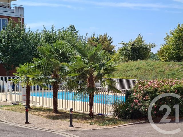 Afficher la photo en grand Appartement F2 à vendre - 2 pièces - 43.62 m2 - AMFREVILLE LA MI VOIE - 76 - HAUTE-NORMANDIE - Century 21 Bruno Ferrand