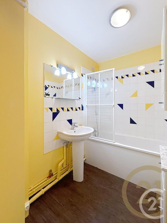 Appartement à vendre - 3 pièces - 61.6 m2 - BIHOREL - 76 - HAUTE-NORMANDIE - Century 21 Bruno Ferrand