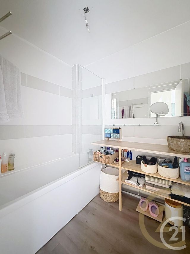Appartement T4 à vendre - 4 pièces - 70.44 m2 - MAROMME - 76 - HAUTE-NORMANDIE - Century 21 Bruno Ferrand