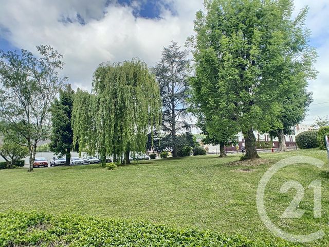 Appartement F4 à louer - 4 pièces - 79.42 m2 - DEVILLE LES ROUEN - 76 - HAUTE-NORMANDIE - Century 21 Bruno Ferrand