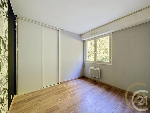 Appartement F3 à vendre - 4 pièces - 62.66 m2 - DEVILLE LES ROUEN - 76 - HAUTE-NORMANDIE - Century 21 Bruno Ferrand
