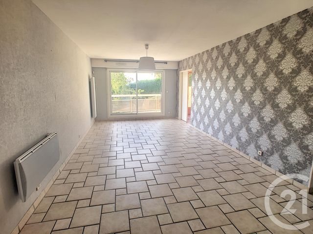 Appartement F3 à vendre - 4 pièces - 62.66 m2 - DEVILLE LES ROUEN - 76 - HAUTE-NORMANDIE - Century 21 Bruno Ferrand
