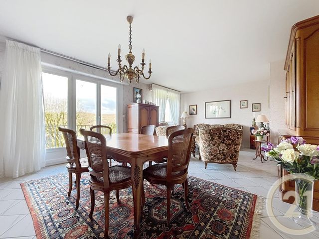 Appartement F5 à vendre - 5 pièces - 90.68 m2 - DEVILLE LES ROUEN - 76 - HAUTE-NORMANDIE - Century 21 Bruno Ferrand