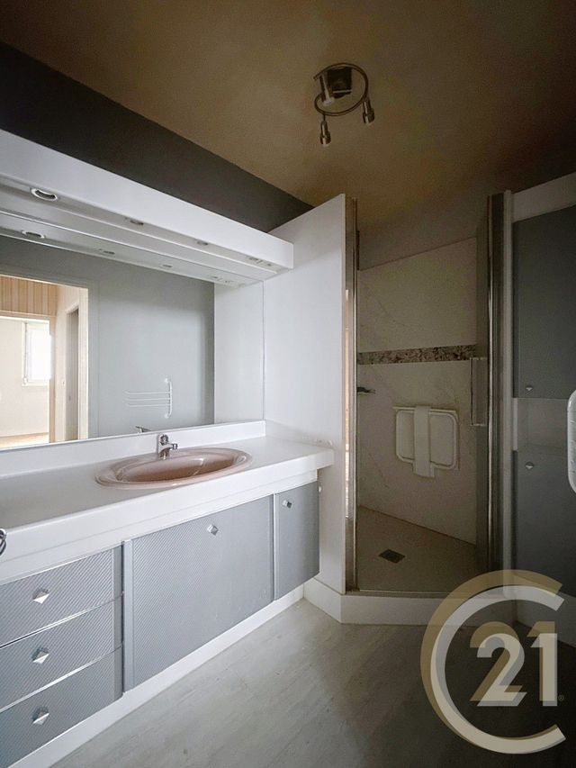 Appartement F4 à vendre - 4 pièces - 77.43 m2 - MAROMME - 76 - HAUTE-NORMANDIE - Century 21 Bruno Ferrand