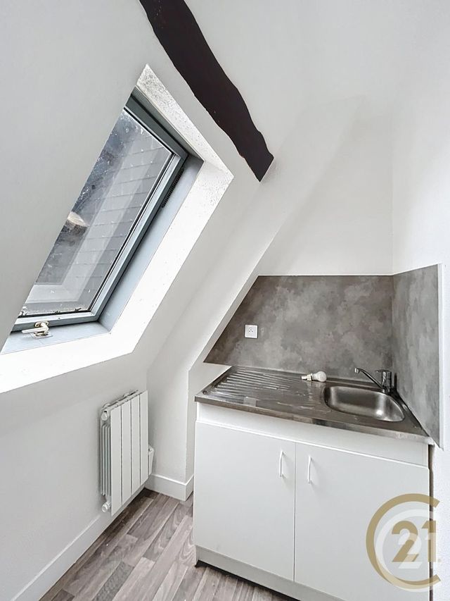 Appartement F1 à louer - 1 pièce - 19.5 m2 - PONT DE L ARCHE - 27 - HAUTE-NORMANDIE - Century 21 Bruno Ferrand