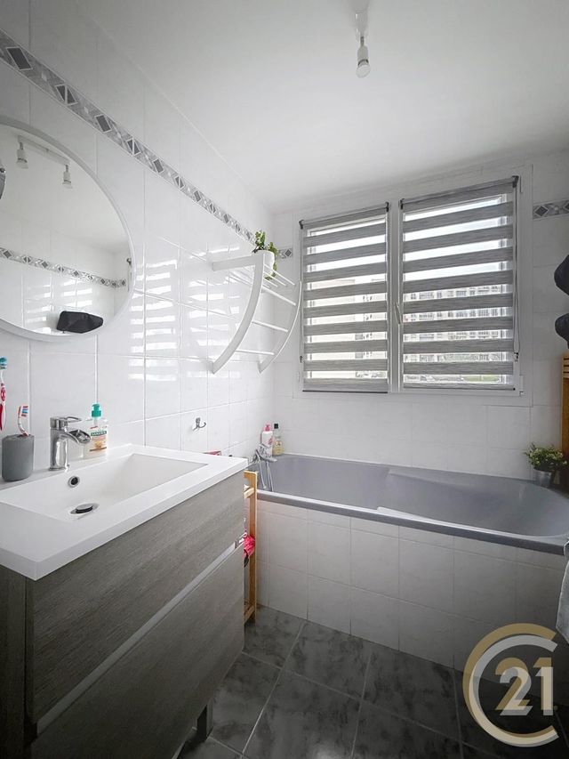 Appartement F6 à vendre - 5 pièces - 109.53 m2 - MAROMME - 76 - HAUTE-NORMANDIE - Century 21 Bruno Ferrand