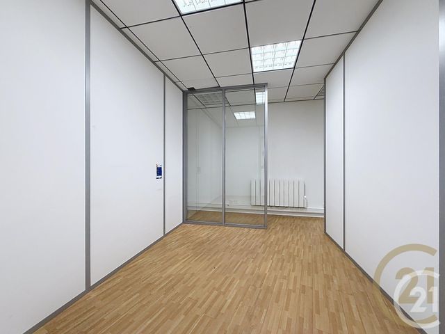 Appartement Local à vendre - 7 pièces - 190.0 m2 - NOTRE DAME DE BONDEVILLE - 76 - HAUTE-NORMANDIE - Century 21 Bruno Ferrand