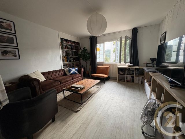 Appartement F3 à vendre - 3 pièces - 61.71 m2 - DEVILLE LES ROUEN - 76 - HAUTE-NORMANDIE - Century 21 Bruno Ferrand