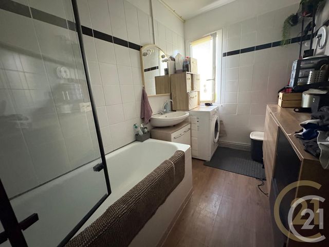 Appartement F3 à vendre - 3 pièces - 61.71 m2 - DEVILLE LES ROUEN - 76 - HAUTE-NORMANDIE - Century 21 Bruno Ferrand