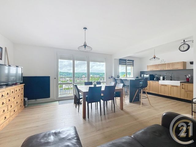 Afficher la photo en grand Appartement F3 à vendre - 3 pièces - 73.9 m2 - DEVILLE LES ROUEN - 76 - HAUTE-NORMANDIE - Century 21 Bruno Ferrand