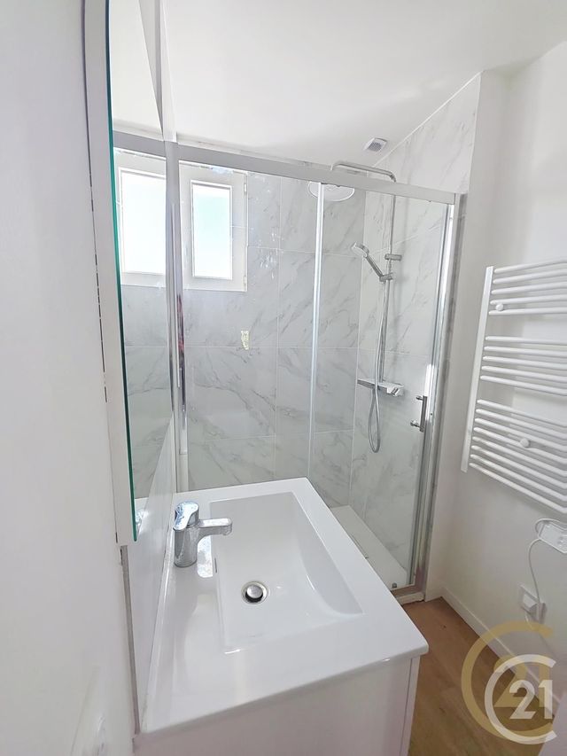 maison à louer - 5 pièces - 76.9 m2 - DEVILLE LES ROUEN - 76 - HAUTE-NORMANDIE - Century 21 Bruno Ferrand