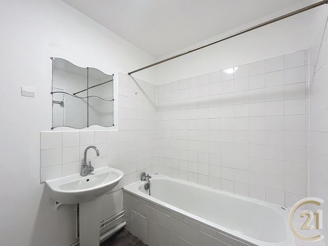 Appartement T3 à louer - 3 pièces - 60.63 m2 - MAROMME - 76 - HAUTE-NORMANDIE - Century 21 Bruno Ferrand