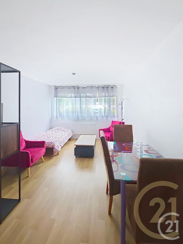 Appartement F1 à louer MONT ST AIGNAN