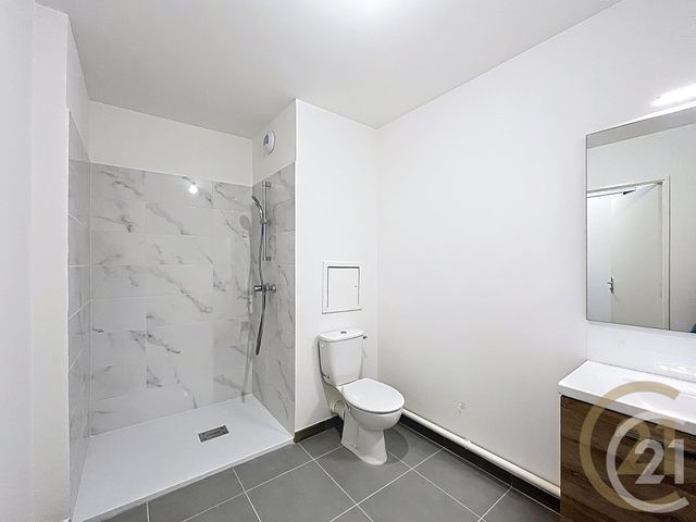 Appartement F2 à louer - 2 pièces - 45.0 m2 - DEVILLE LES ROUEN - 76 - HAUTE-NORMANDIE - Century 21 Bruno Ferrand