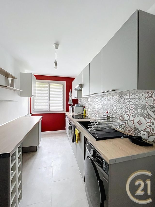 Appartement Chambre à louer - 1 pièce - 9.42 m2 - CANTELEU - 76 - HAUTE-NORMANDIE - Century 21 Bruno Ferrand