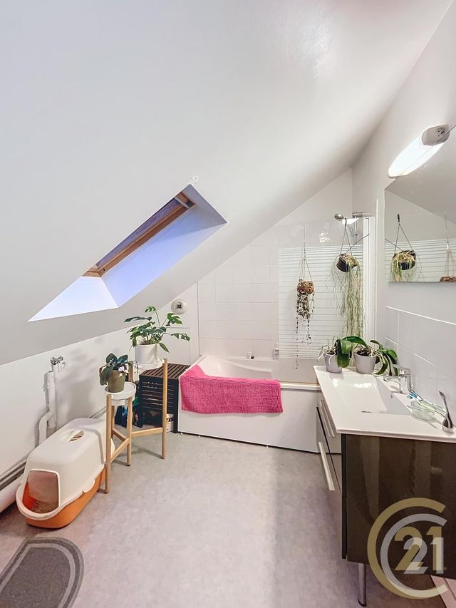 Appartement F2 à louer - 2 pièces - 41.11 m2 - DEVILLE LES ROUEN - 76 - HAUTE-NORMANDIE - Century 21 Bruno Ferrand