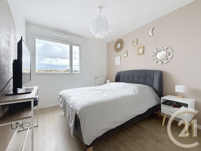 Appartement F3 à vendre - 3 pièces - 65.24 m2 - MONT ST AIGNAN - 76 - HAUTE-NORMANDIE - Century 21 Bruno Ferrand