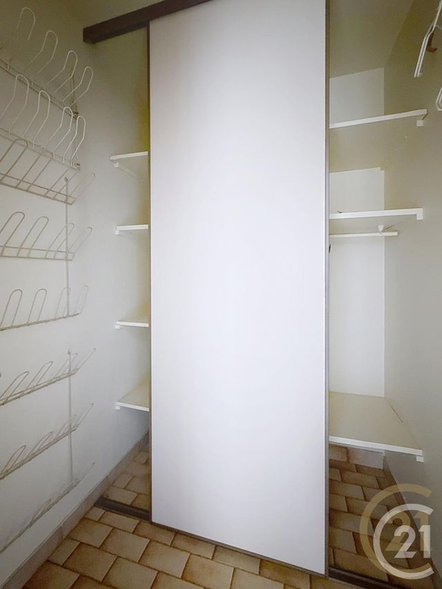Afficher la photo en grand Appartement F3 à vendre - 4 pièces - 71.21 m2 - MAROMME - 76 - HAUTE-NORMANDIE - Century 21 Bruno Ferrand