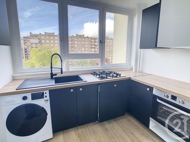 Afficher la photo en grand Appartement F3 à louer - 3 pièces - 55.31 m2 - SOTTEVILLE LES ROUEN - 76 - HAUTE-NORMANDIE - Century 21 Bruno Ferrand