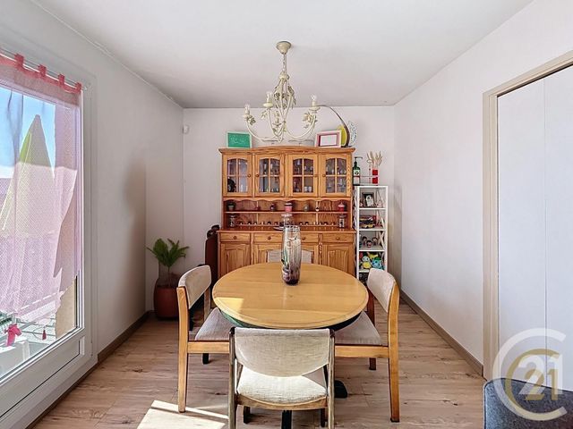 Appartement F3 à louer - 3 pièces - 64.2 m2 - DEVILLE LES ROUEN - 76 - HAUTE-NORMANDIE - Century 21 Bruno Ferrand