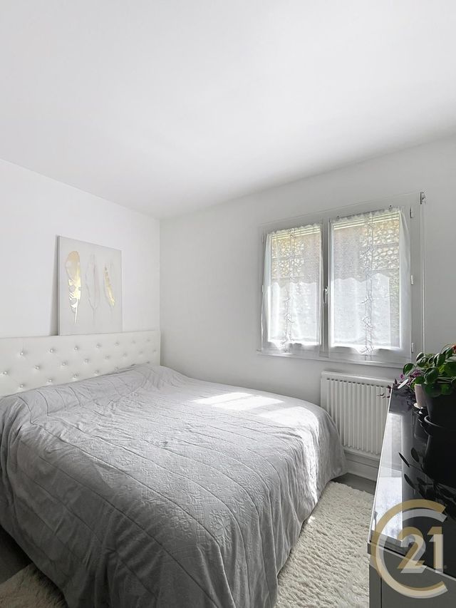 Appartement F3 à louer - 3 pièces - 56.21 m2 - DEVILLE LES ROUEN - 76 - HAUTE-NORMANDIE - Century 21 Bruno Ferrand