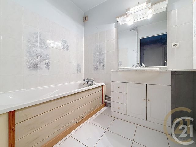 Appartement F4 à vendre - 4 pièces - 91.6 m2 - MAROMME - 76 - HAUTE-NORMANDIE - Century 21 Bruno Ferrand