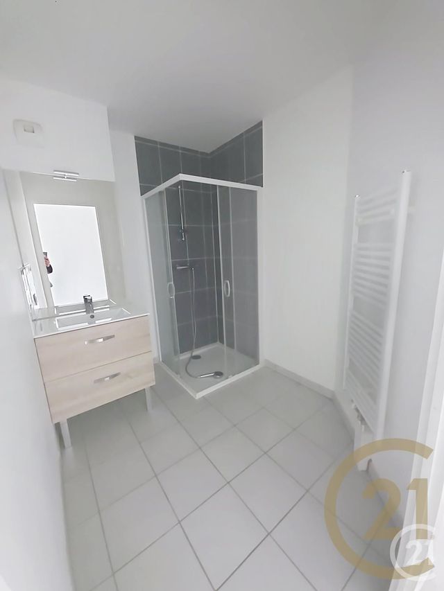 Appartement F2 à louer - 2 pièces - 40.49 m2 - MONT ST AIGNAN - 76 - HAUTE-NORMANDIE - Century 21 Bruno Ferrand