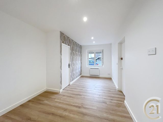 Appartement F2 à louer - 2 pièces - 39.5 m2 - MALAUNAY - 76 - HAUTE-NORMANDIE - Century 21 Bruno Ferrand