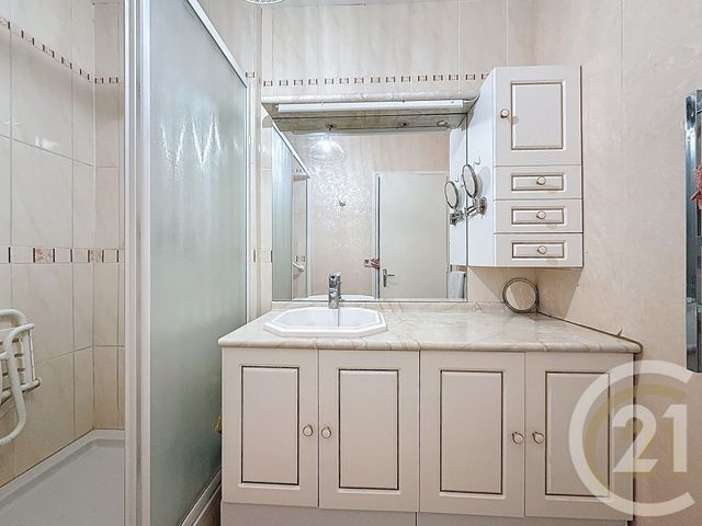 Appartement T4 à vendre - 5 pièces - 91.51 m2 - MAROMME - 76 - HAUTE-NORMANDIE - Century 21 Bruno Ferrand