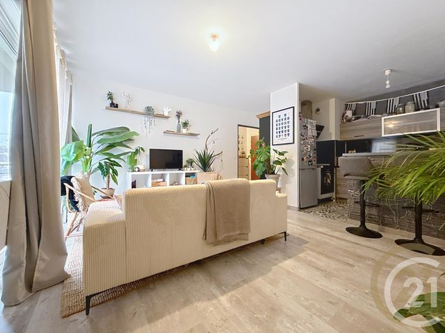 Appartement F3 à vendre - 3 pièces - 57.26 m2 - LE PETIT QUEVILLY - 76 - HAUTE-NORMANDIE - Century 21 Bruno Ferrand