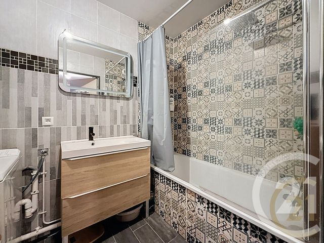 Appartement F3 à vendre - 3 pièces - 57.26 m2 - LE PETIT QUEVILLY - 76 - HAUTE-NORMANDIE - Century 21 Bruno Ferrand