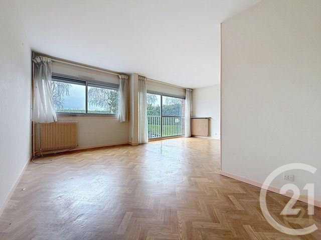 Appartement F5 à vendre - 5 pièces - 83.0 m2 - DEVILLE LES ROUEN - 76 - HAUTE-NORMANDIE - Century 21 Bruno Ferrand