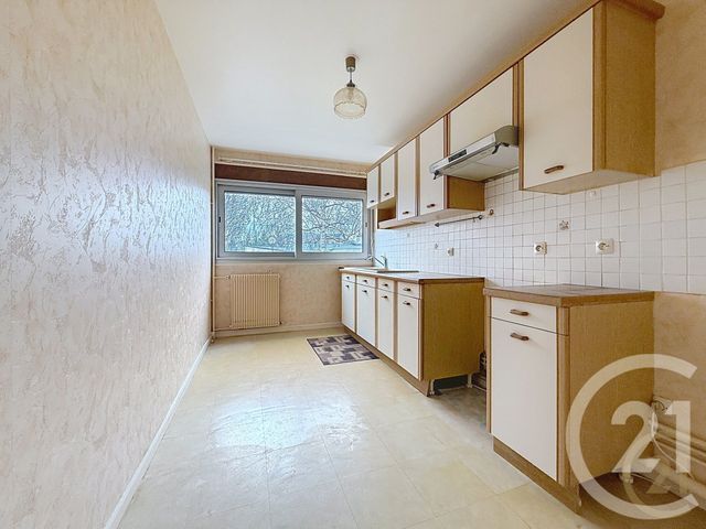 Appartement F5 à vendre - 5 pièces - 83.0 m2 - DEVILLE LES ROUEN - 76 - HAUTE-NORMANDIE - Century 21 Bruno Ferrand