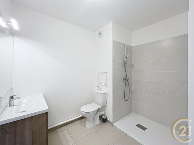 Appartement à louer - 2 pièces - 43.22 m2 - DEVILLE LES ROUEN - 76 - HAUTE-NORMANDIE - Century 21 Bruno Ferrand