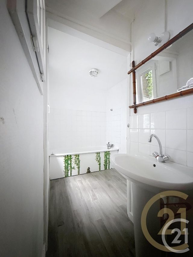 maison à louer - 4 pièces - 63.84 m2 - NOTRE DAME DE BONDEVILLE - 76 - HAUTE-NORMANDIE - Century 21 Bruno Ferrand