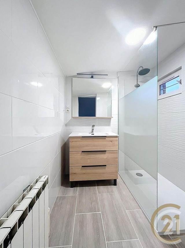 maison à louer - 3 pièces - 48.47 m2 - HEUGLEVILLE SUR SCIE - 76 - HAUTE-NORMANDIE - Century 21 Bruno Ferrand