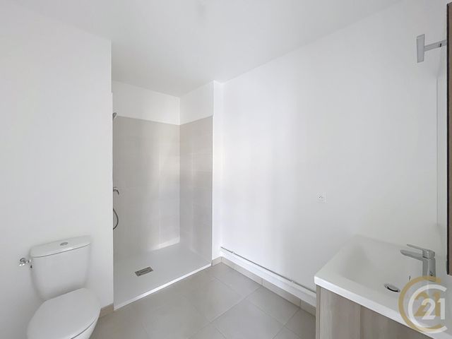 Appartement T2 à louer - 2 pièces - 40.68 m2 - DEVILLE LES ROUEN - 76 - HAUTE-NORMANDIE - Century 21 Bruno Ferrand