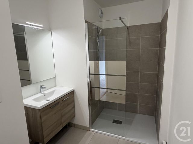 Appartement T3 à louer - 3 pièces - 51.2 m2 - DEVILLE LES ROUEN - 76 - HAUTE-NORMANDIE - Century 21 Bruno Ferrand