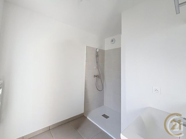 Appartement T2 à louer - 2 pièces - 45.17 m2 - DEVILLE LES ROUEN - 76 - HAUTE-NORMANDIE - Century 21 Bruno Ferrand