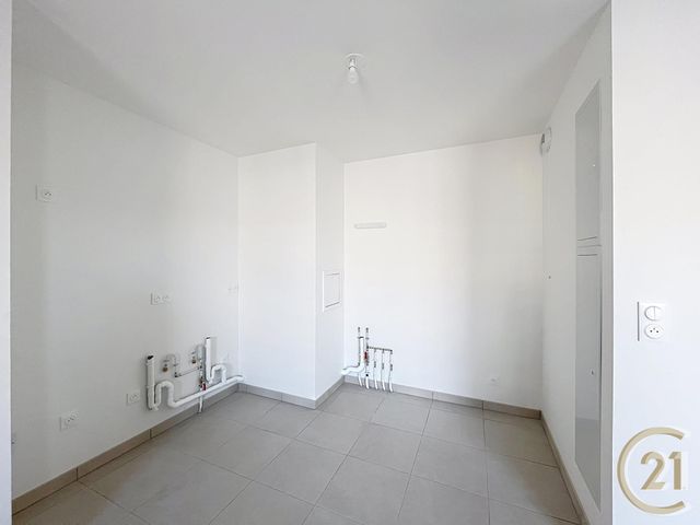 Appartement T2 à louer - 2 pièces - 45.17 m2 - DEVILLE LES ROUEN - 76 - HAUTE-NORMANDIE - Century 21 Bruno Ferrand