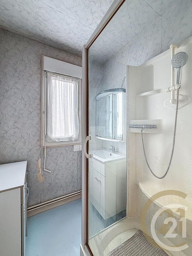 Appartement à vendre - 3 pièces - 59.94 m2 - DEVILLE LES ROUEN - 76 - HAUTE-NORMANDIE - Century 21 Bruno Ferrand