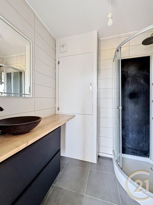 Appartement F4 à vendre - 4 pièces - 81.14 m2 - DEVILLE LES ROUEN - 76 - HAUTE-NORMANDIE - Century 21 Bruno Ferrand