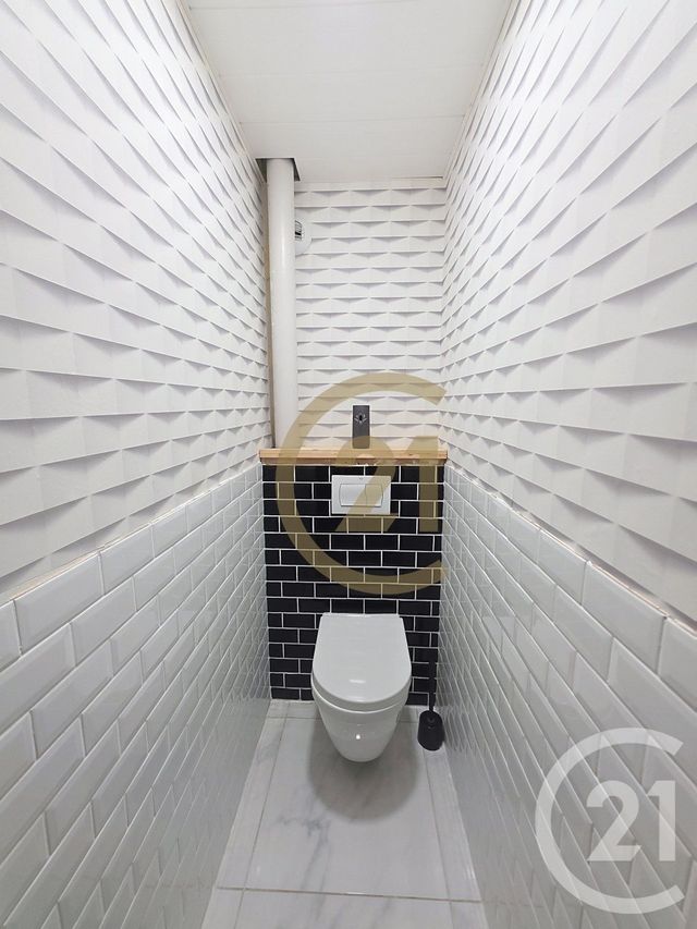 Appartement F4 à louer - 4 pièces - 75.08 m2 - DEVILLE LES ROUEN - 76 - HAUTE-NORMANDIE - Century 21 Bruno Ferrand