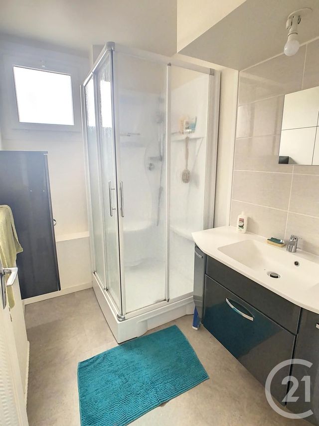 Appartement Duplex à louer - 3 pièces - 70.16 m2 - DEVILLE LES ROUEN - 76 - HAUTE-NORMANDIE - Century 21 Bruno Ferrand