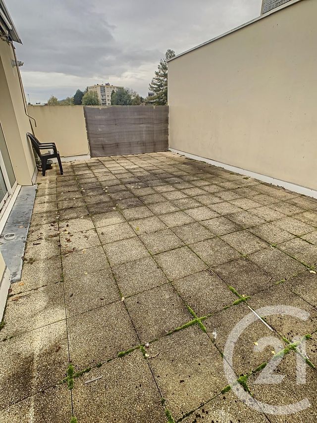 Appartement Duplex à louer - 3 pièces - 70.16 m2 - DEVILLE LES ROUEN - 76 - HAUTE-NORMANDIE - Century 21 Bruno Ferrand